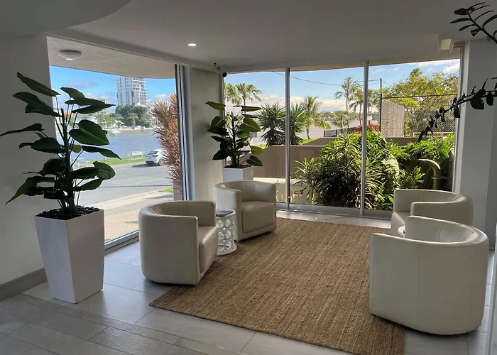 Spectrum Holiday Apartments Gold Coast